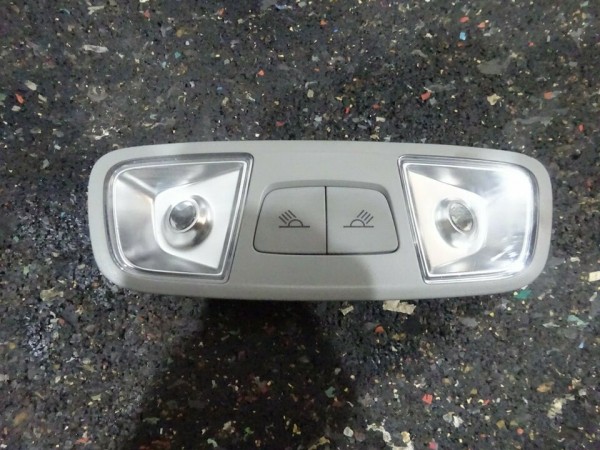 Audi A3 8V A1 Q3 Innenraumleuchte Licht Leseleuchte 8U0947111 A