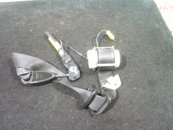 Opel Meriva B Sicherheitsgurt Gurt Gurtstraffer vorne links Fahrerseite 34040558