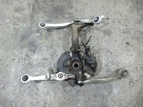 VW Passat 3BG Achsschenkel Federbein Radnabe vorne rechts
