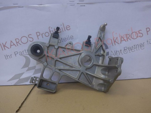MERCEDES-BENZ C-Klasse W204 Halter Träger Platte A6510902241