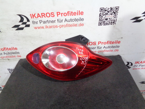 Ford KA RU8 Rückleuchte Rücklicht hinten rechts Beifahrerseite 21730202