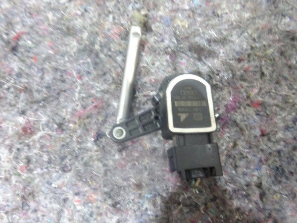 Citroen DS5 Leuchtweitenregulierung Niveausensor 1307213006 