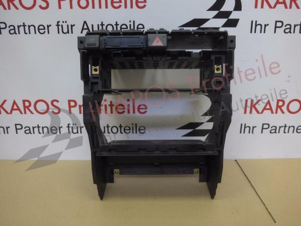 Audi A4 8E B7 Mittelkonsole Einbaurahmen Getränkehalter 8E0858005