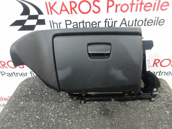 BMW 1er E81 E82 E87 E88 Handschufach Ablage Staufach 6982681