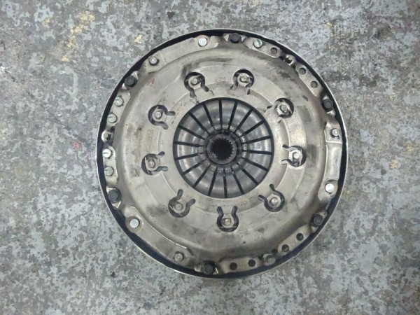  Ford Focus 2 II 2,0 Benzin Zweimassen Schwungscheibe Schwungrad