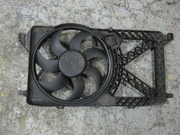 Ford Focus Lüfter Lüfterzarge Kühlerlüfter Motor