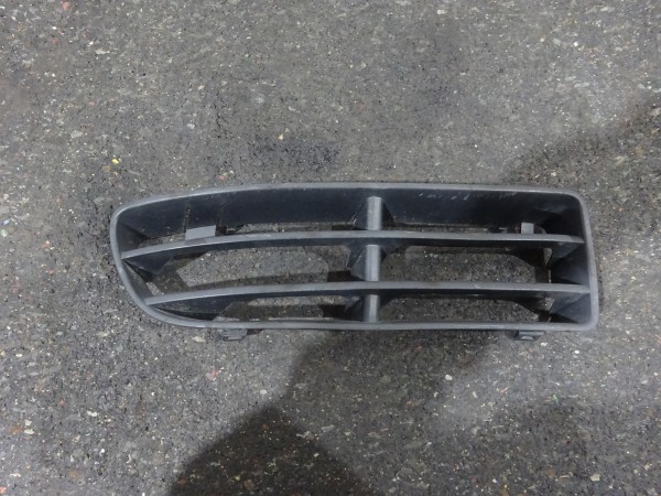 VW Bora 1J Lüftungsgitter Ziergitter vorne rechts 1J5853666 B