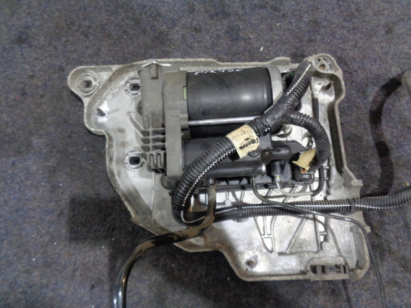 Citröen C4 Picasso Kompressor Luftfederung Pumpe 9682022980