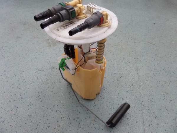 Renault Modus 1.5L dCi Kraftstoffpumpe Dieselpumpe 09743779900
