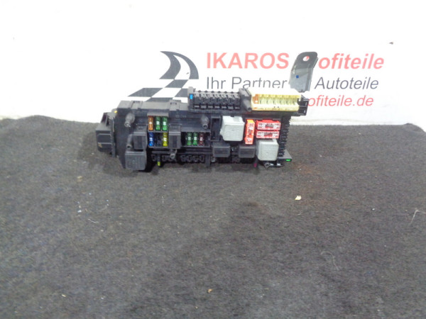 Mercedes C-Klasse W204 SAM Steuergerät Sicherungskasten A2045458401