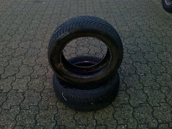 2X Reifen Winterreifen Allwetterreifen 185 60 R15 Baujahr 2018