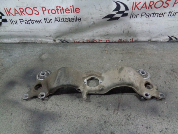 Audi A4 8E B6 B7 Getriebehalter Halter Querträger 8E0399268 AL