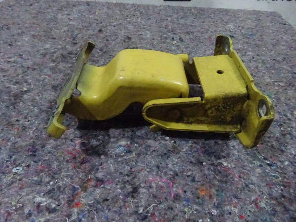 Renault Trafic ll 2 Opel Vivaro A Scharniere hinten rechts unten 