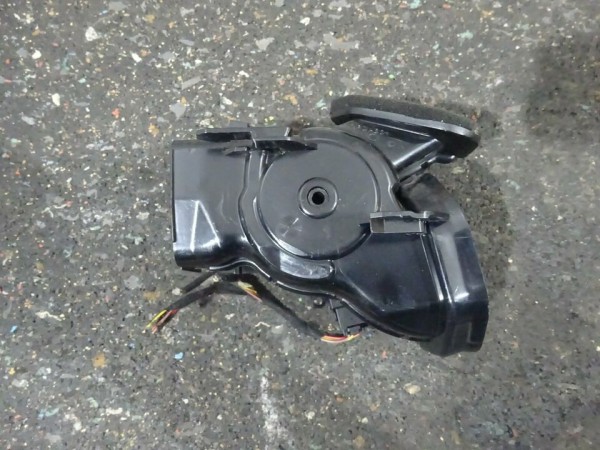 Mercedes C-Klasse W205 Luftkanal Stellmotor links A2058300100