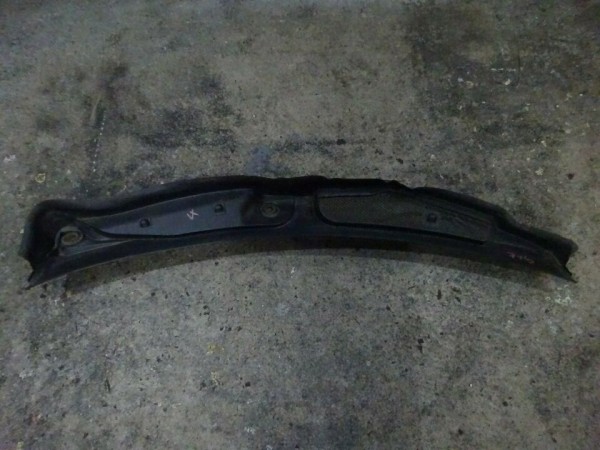 Mercedes C-Klasse W204 Windlauf Abdeckung Verkleidung A204830913