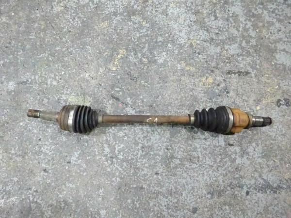 Citröen C1 Peugeot 107 Antriebswelle vorne Links Fahrerseite 1,0L