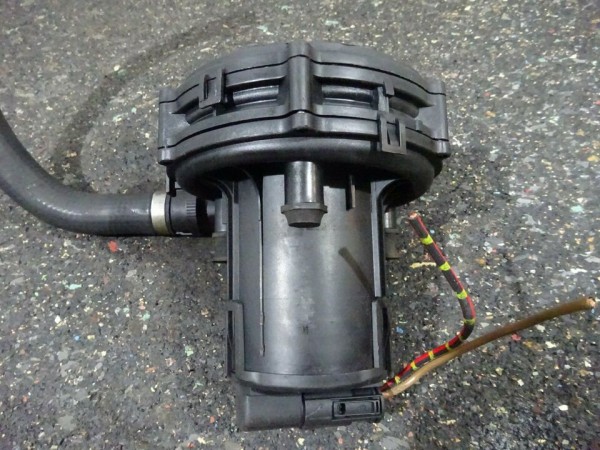  BMW 3er E46 E36 Sekundärluftpumpe 1714215 Pumpe