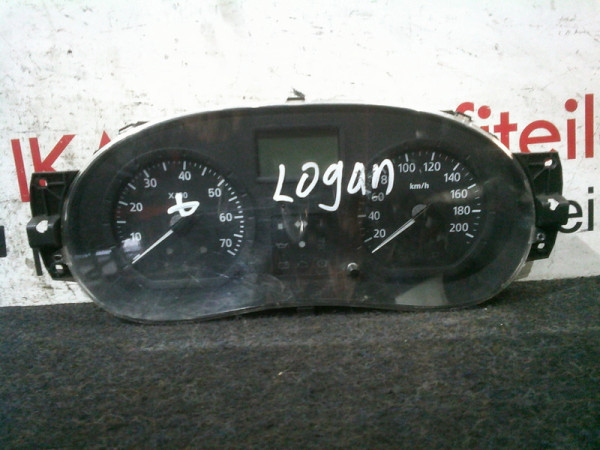 Dacia Logan Tacho Kombiinstrument P8200377202
