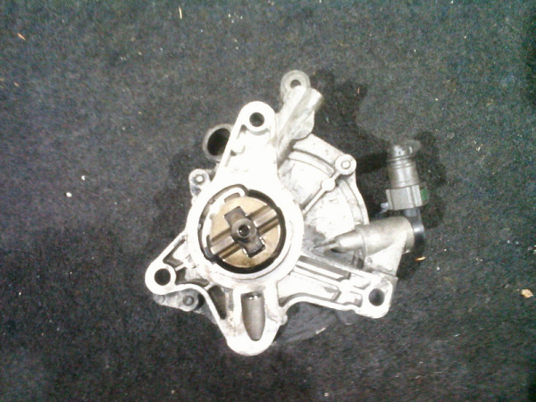 Ford Peugeot Unterdruckpumpe Vakuumpumpe 9673836180