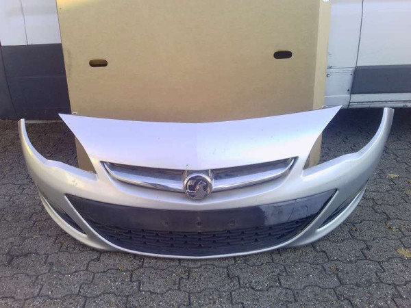 Opel Astra J Stoßstange vorne Stoßfänger Silber ab 2010 mit Nebel
