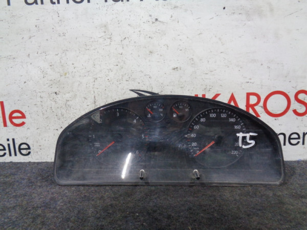 VW T5 7H 1,9 TDI Tacho Kombiinstrument Tachometer 7H0920851 KX