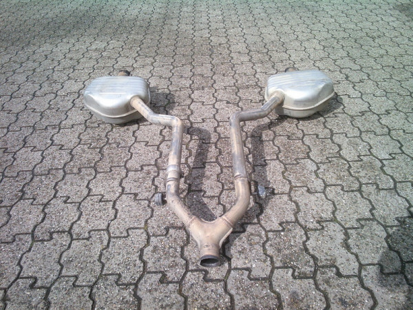 Mercedes W204 Auspuff A2044916701 A2044916601 Doppelrohr