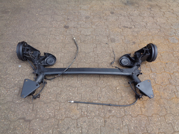 Ford Ka RU8 hinterachse Achsträger Achse hinten 