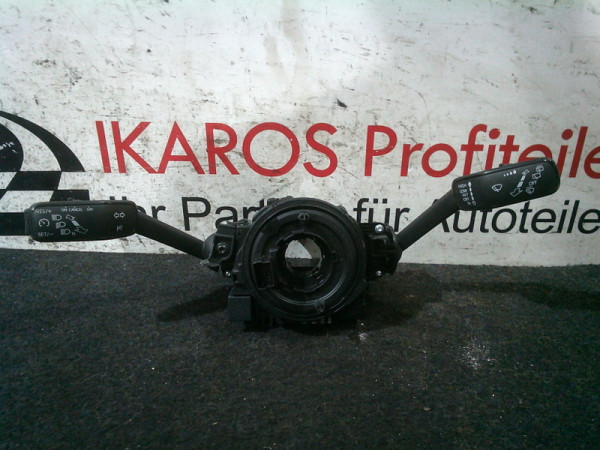 Skoda Octavia Blinkerschalter Wischerhebel Mantelrohr 5Q1953521B