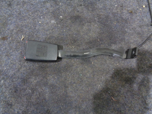 Seat Leon 1P Gurtschloß Sicherheitsgurt vorne links 5P0857755