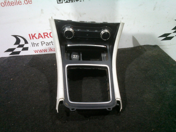 Mercedes Benz A-Klasse W176 Klimabedienteil Blende Mittelkonsole A1766809900