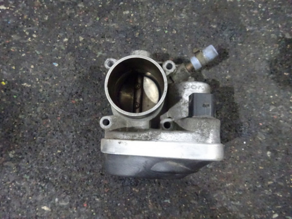 VW Seat Skoda Drosselklappe Stutzen Klappe 036133062L