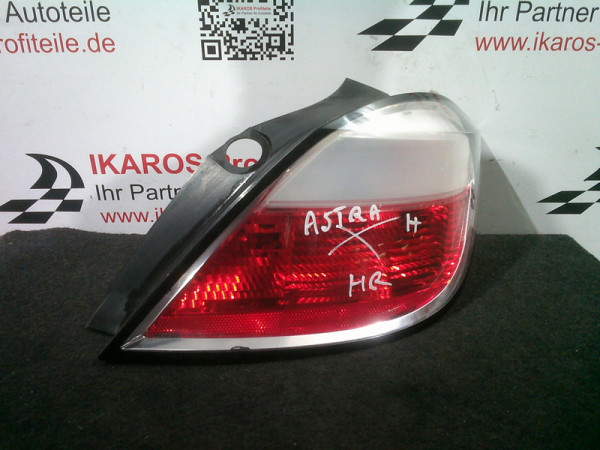 Opel Astra H Rückleuchte Limo Rücklicht Heckleuchte hinten rechts Beifahrerseite