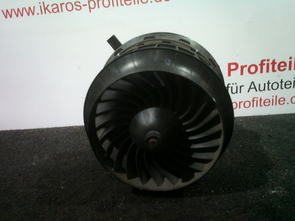 Mercedes C-Klasse W205 Gebläsemotor Heizungsgebläse Heizungslüfer 0130309006