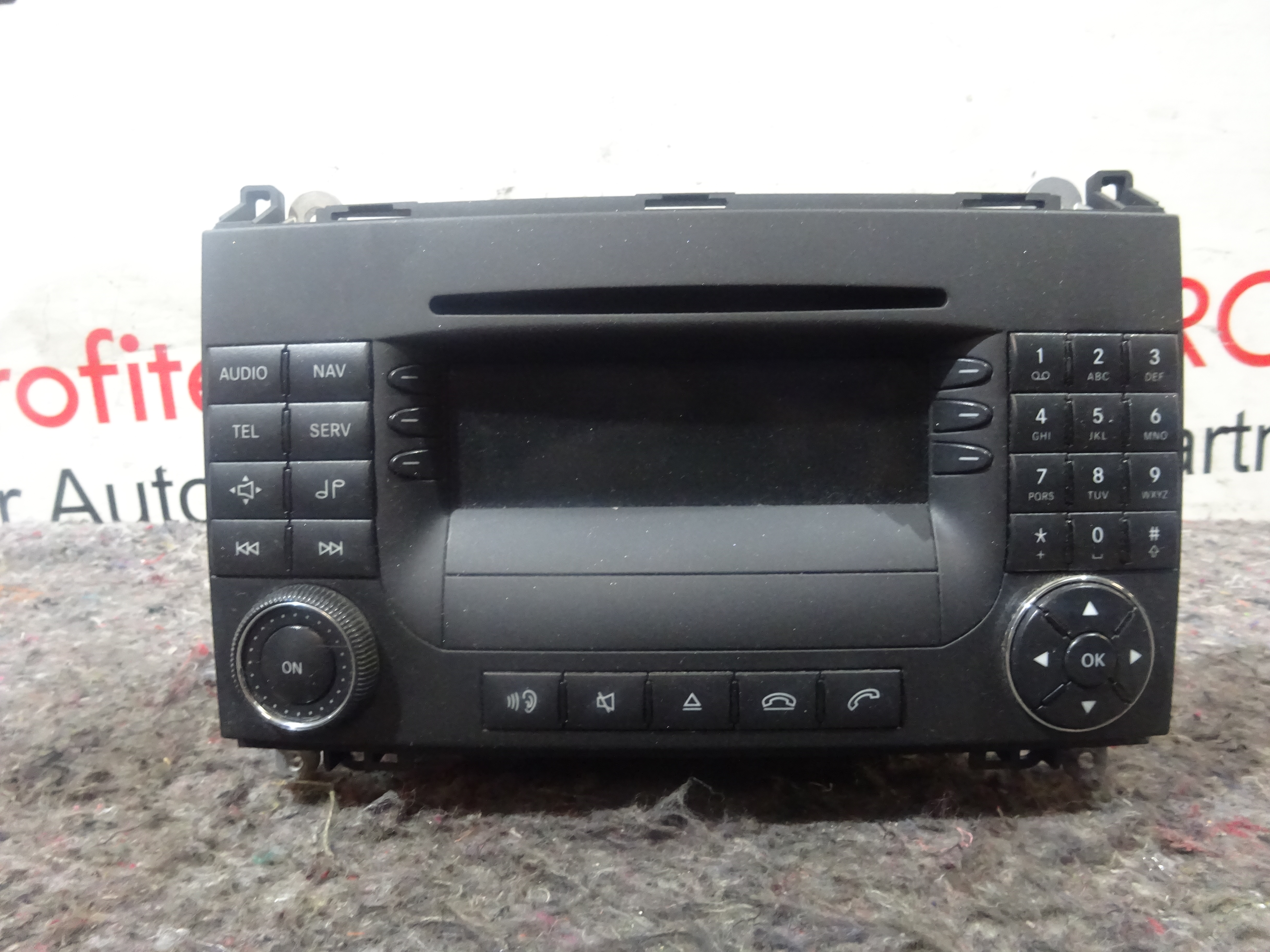 Mercedes A-Klasse W169 Autoradio Radio CD-Player Navi A1698700989