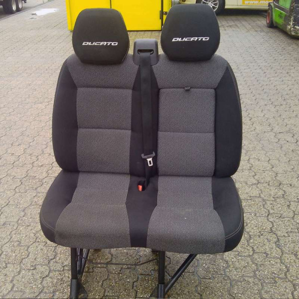 Fiat Ducato 250 Peugeot Boxer Citröen Jumper Sitzbank rechts Sitz