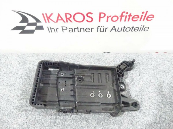 VW Tiguan ll AD1 Batteriekonsole Halter Batteriehalter 5QF915331