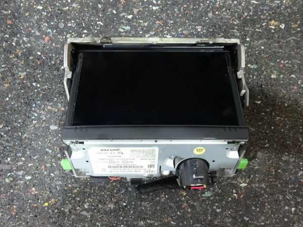 Audi A3 8V Display Bildschirm Boardcomputer Monitor 8V0857273M