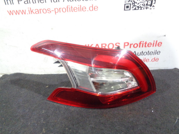 Peugeot 308 II Kombi SW Rückleuchte Rücklicht hinten links 9677817680