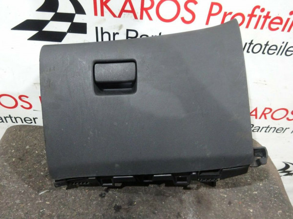 Opel Astra J Handschuhfach Ablagefach Fach Staufach 13262607